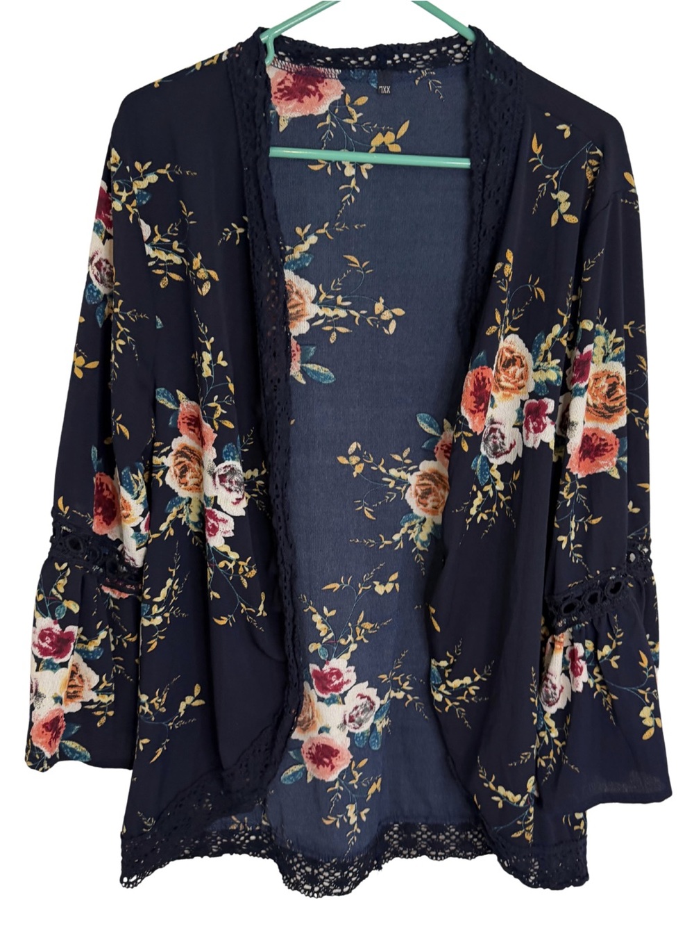3/$20 Navy Blue Floral Lace Trim Long Sleeve Kimono Size XXL